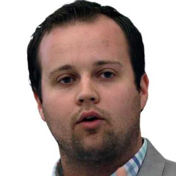 Antigay child molester Josh Duggar served legal papers at his used-car sales job