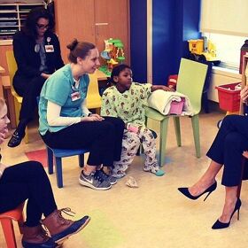 Melania struggles to adapt to role of First Lady during super awkward visit to children’s hospital