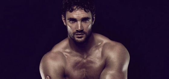 Thom Evans bares all; Julie Andrews dances with a gender-neutral puppet; Sia loses the wig