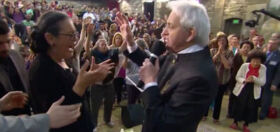 Televangelist Benny Hinn raided by the feds for fraud & tax evasion
