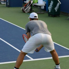 Tennis commentator CAN’T stop talking about player’s “nice, strong, big tuchus”