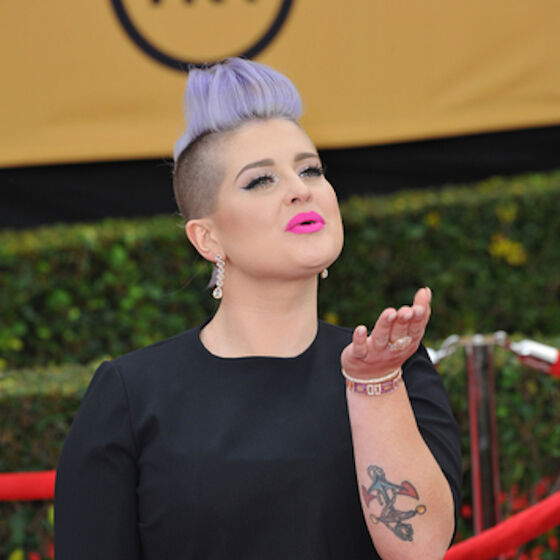 Kelly Osbourne: Young female celebs are just pretending to be gay