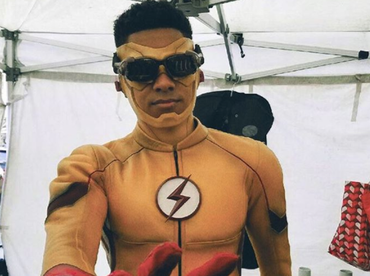 “Flash” star proudly comes out as bisexual