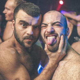 PHOTOS: The boys in Vienna refuse to be caged