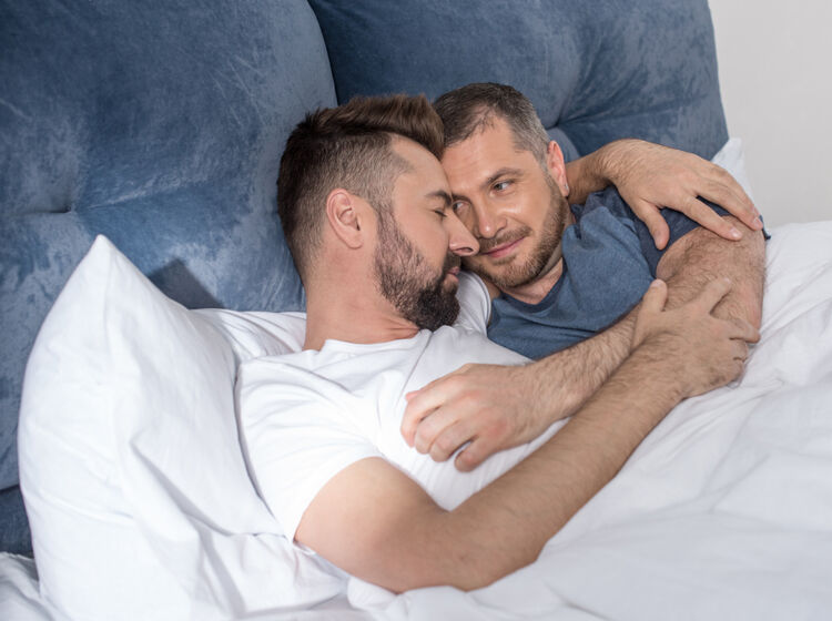 Old gay men must stop hooking up with their friends and build healthier relationships, blogger says