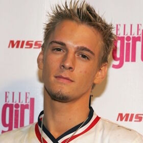 Aaron Carter breaks down and weeps during first performance at gay club