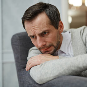 Man wonders: I have a hard time relating to other gay men. Am I developing a condition?