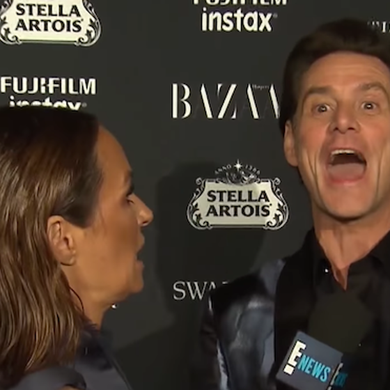 Jim Carey gave a crazed red carpet interview that must be seen to be believed