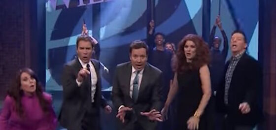 ‘Will & Grace’ cast perform the theme song live — with some seriously kicky lyrics