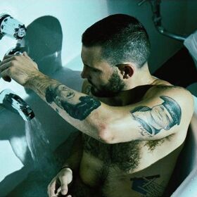 PHOTOS: What’s better than taking a bath? Taking one with Nico Tortorella.
