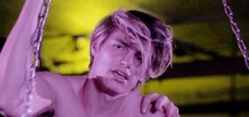 Model Zander Hodgson’s explicit gay scene shocks “Ray Donovan” viewers