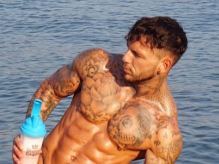 “Ex on the Beach” star Sean Pratt lashes out at Instagram for deleting this revealing photo