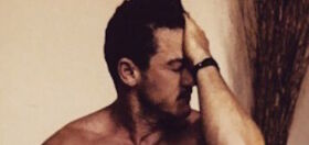 Luke Evans proudly poses in next to nothing — and the Internet can’t look away
