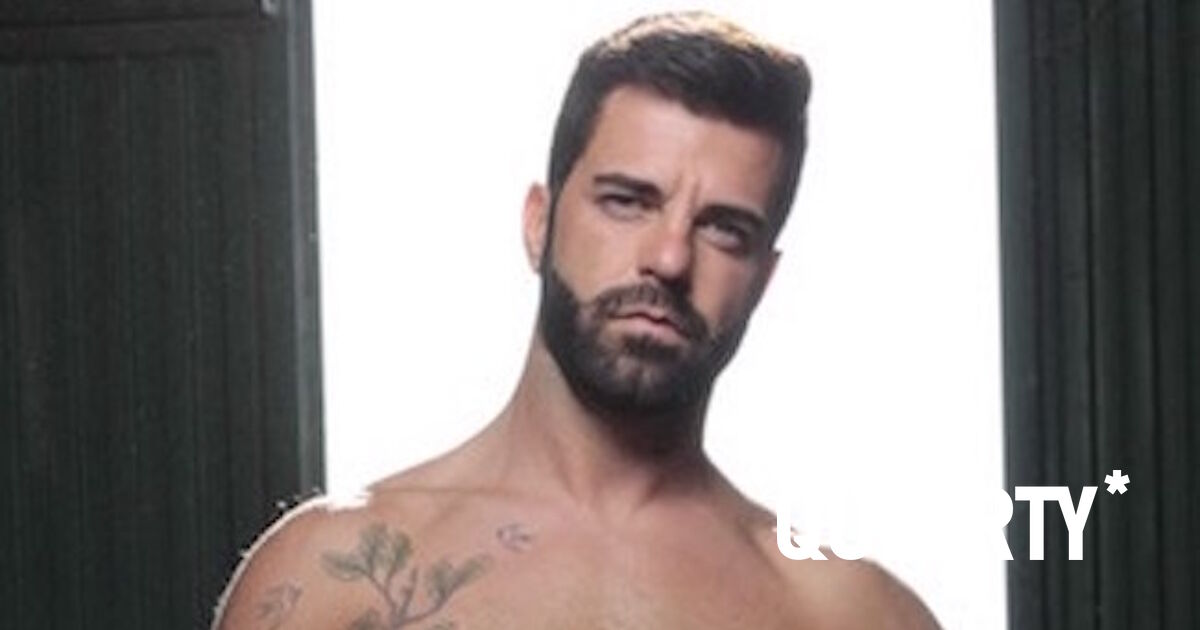 Hector Porn Star - Gay adult film star Hector De Silva shows off his steed - Queerty