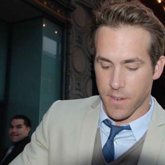 Ryan Reynolds gifts fans a “well hung” look at his latest project