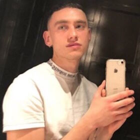 Olly Alexander declares 2018 the year of the “Thirsty Selfie”; posts thirsty Speedo pic