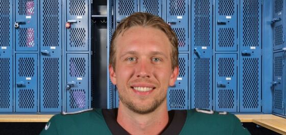 BREAKING: Eagles quarterback Nick Foles has the “biggest wiener in the locker room”