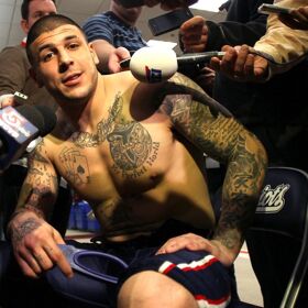 Aaron Hernandez’s lawyer claims he “clearly was gay” in shocking TV special