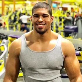 Pro wrestler Anthony Bowens says showering with other dudes made him fearful of coming out