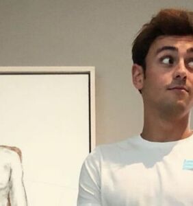 Tom Daley reacts to his very nude portrait