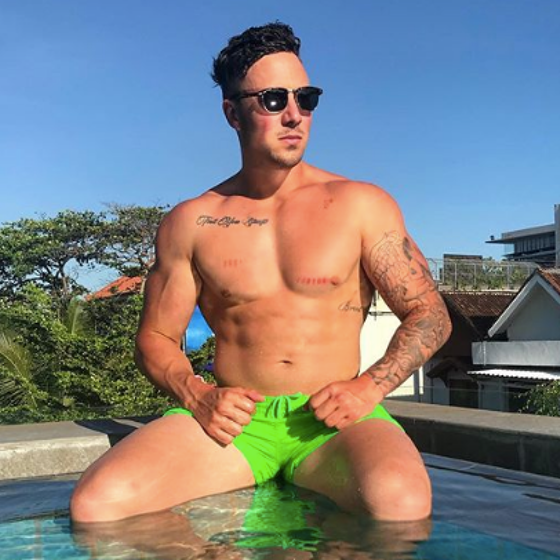 Straight reality star opens up about gay past, says “I’ve hooked up with one of my mates before”