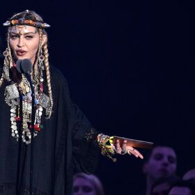 Memers and Tweeters come for Madonna for paying tribute to Madonna, er, Aretha Franklin at VMAs