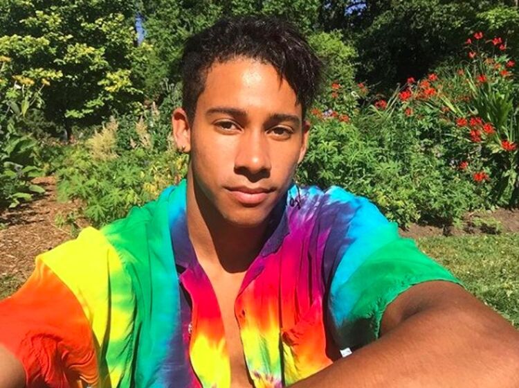 Keiynan Lonsdale posts revealing photo, asks "Why is it deemed wrong to not wear clothes?"