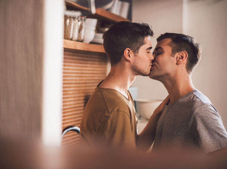 Teen falls in love with his “straight” lifelong friend, who then kisses him out of the blue