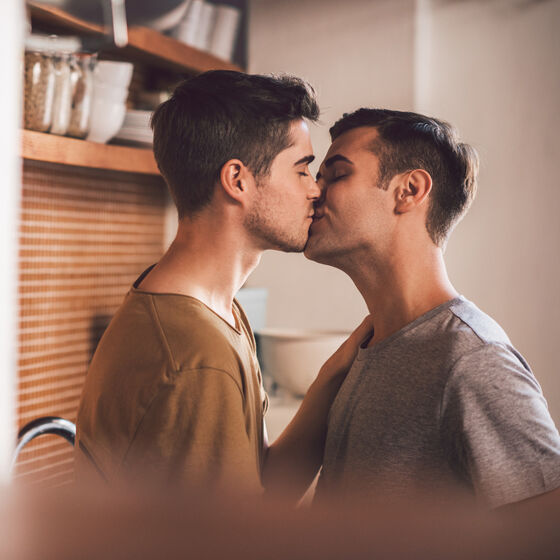Teen falls in love with his “straight” lifelong friend, who then kisses him out of the blue