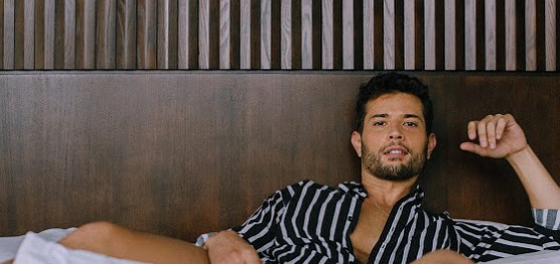 Rafael De La Fuente on playing a sexy gay Latino immigrant in the steamy “Dynasty” revival
