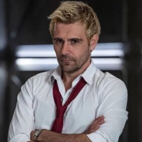 ‘Legends of Tomorrow’ finally showed John Constantine hooking up with a dude
