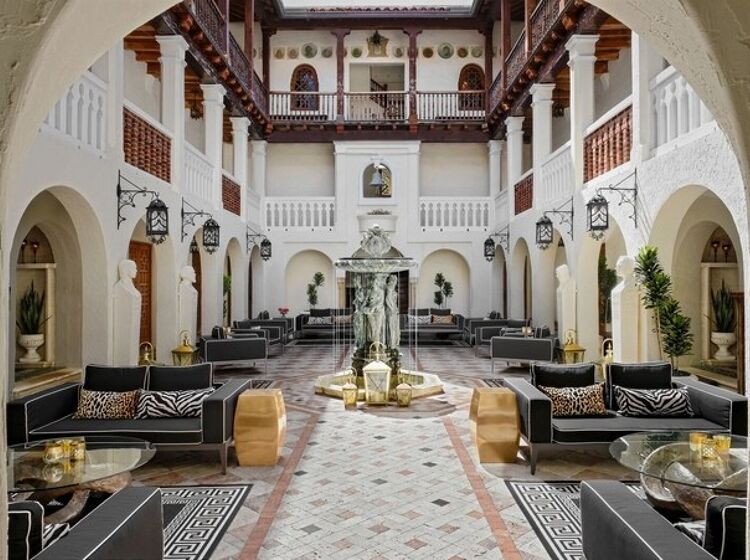 Want to get inside the Versace mansion? Eat at this new sushi restaurant