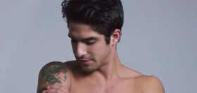 Tyler Posey talks “shoving my tongue down some dude’s throat” in racy new show