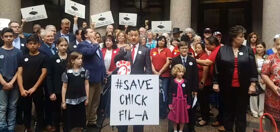 Anti-queer Texans launch “Save Chick-fil-A” day after San Antonio airport ban
