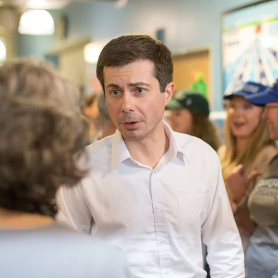 Watch a gaggle of unhinged protestors scream “Repent!” at Pete Buttigieg during a fundraiser