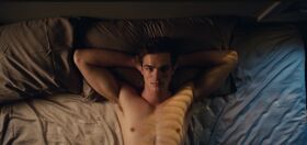 Jacob Elordi on being “surrounded by men” in THAT ‘Euphoria’ locker room scene