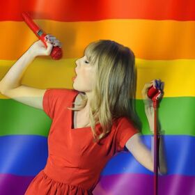 Did Taylor Swift just come out of the closet?