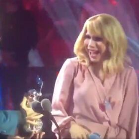 John Travolta mistook a drag queen for Taylor Swift at last night’s VMAs