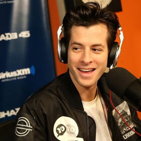 Mark Ronson sorry for “coming out,” says he’s definitely straight