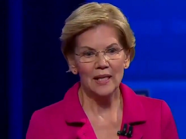 Elizabeth Warren wins the internet with her response to a homophobe