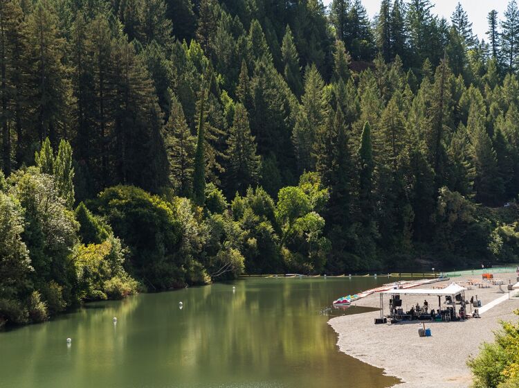 Gay resort area Russian River loses power, evacuated due to fires
