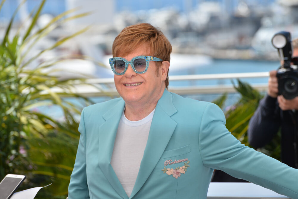 Elton John is “extremely unwell,” cancels concert