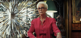 Jamie Lee Curtis endorses outing of closeted, anti-LGBTQ politicians