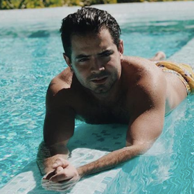 Mexican actor finds himself at the center of bisexual rumors after posting thirsty photo