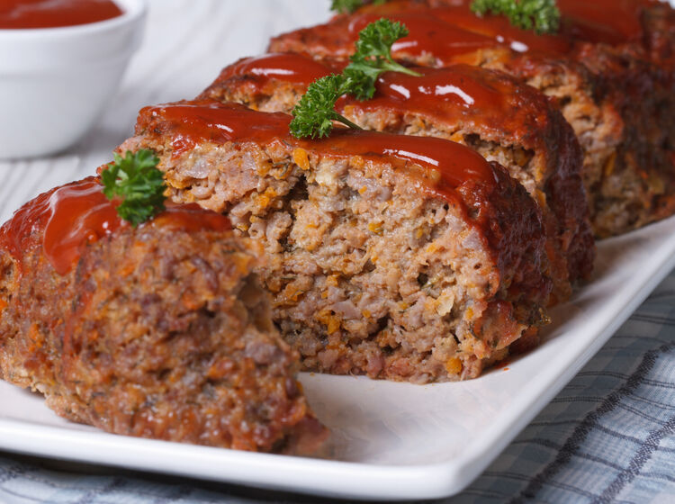 Man shares homophobic mom’s secret meatloaf recipe as payback for years of abuse