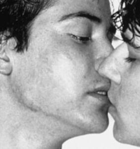 Some people have just discovered Keanu Reeves starred in a homoerotic thriller