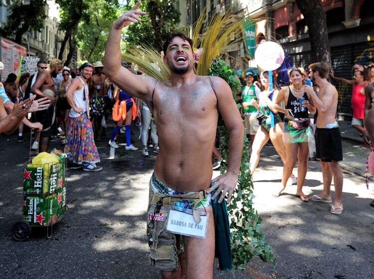 It’s Carnaval time! Here are photos of gorgeous people Rio de Janeiro