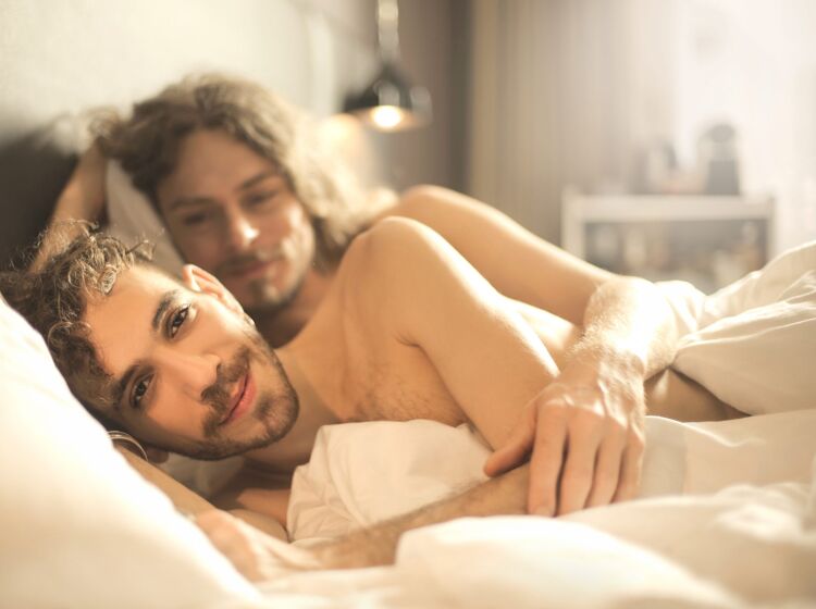 Lonesome straight guy wonders if gay guys ever cuddle with hetero pals