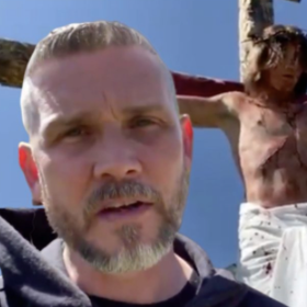 Antigay pastor refuses to cancel church, invites hundreds of people to watch his son be crucified