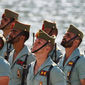 Everyone’s salivating over the elite Spanish Army’s revealing uniforms